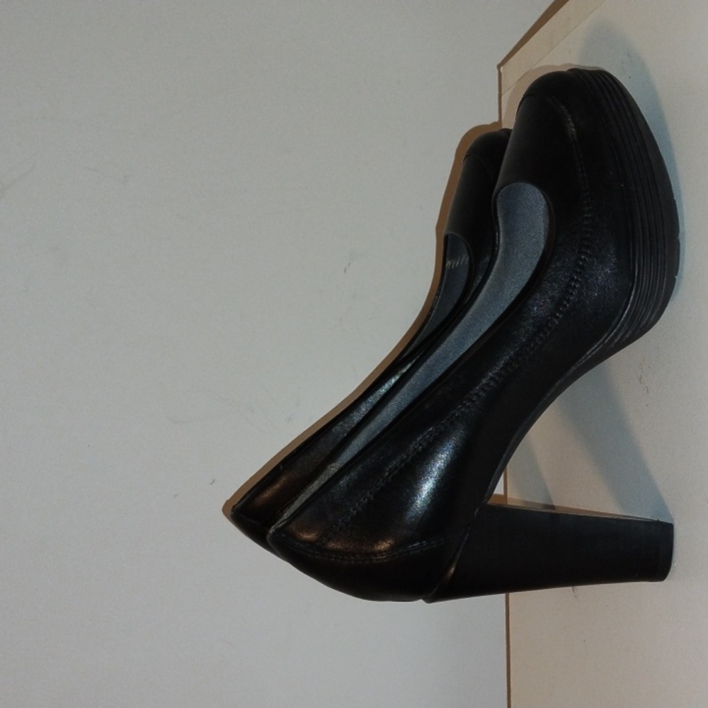 Rockport Leather Pumps